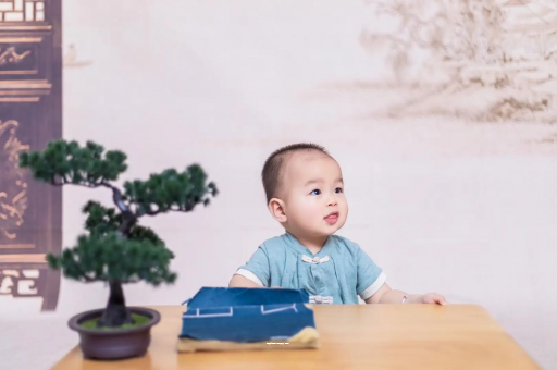 黄石八个月宝宝可以吃盐吗